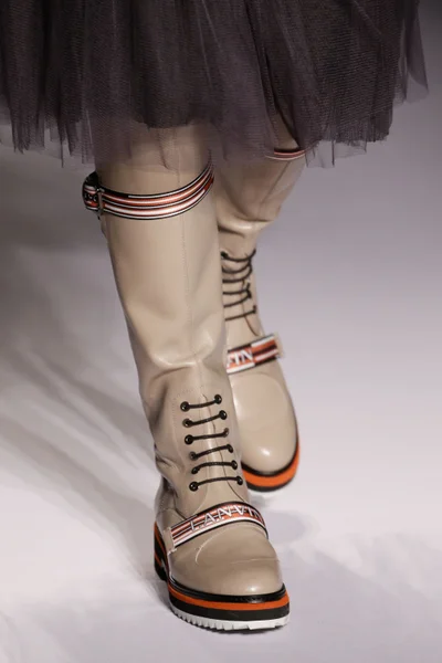 Look 23